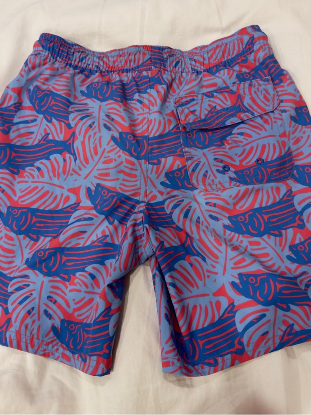 Vineyard Vines Blue & Pink Fish Print boys Swim Trunks size 8-10